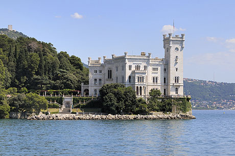 Castello di Miramare foto